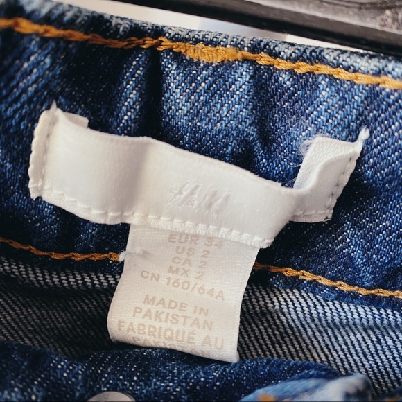 H&M Darkwash High Waisted Mom Jeans - Picture 3 of 5